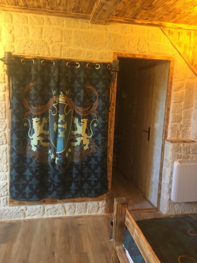 Chambre D'Hote Medieval Du Vieux Bourg Chailloue Ngoại thất bức ảnh
