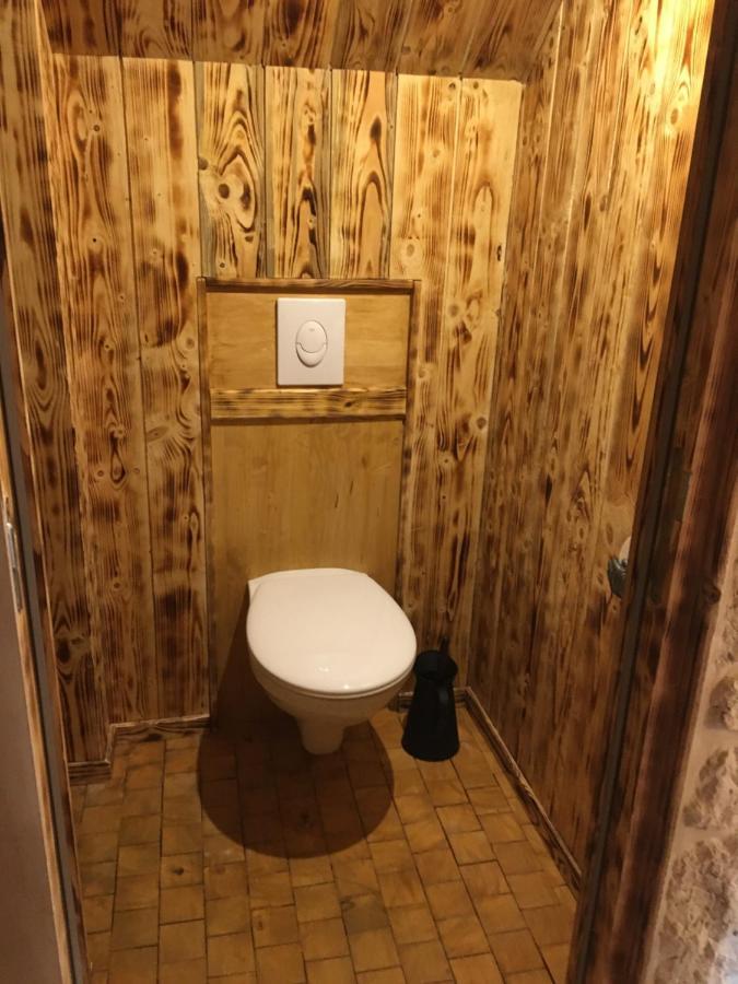 Chambre D'Hote Medieval Du Vieux Bourg Chailloue Ngoại thất bức ảnh